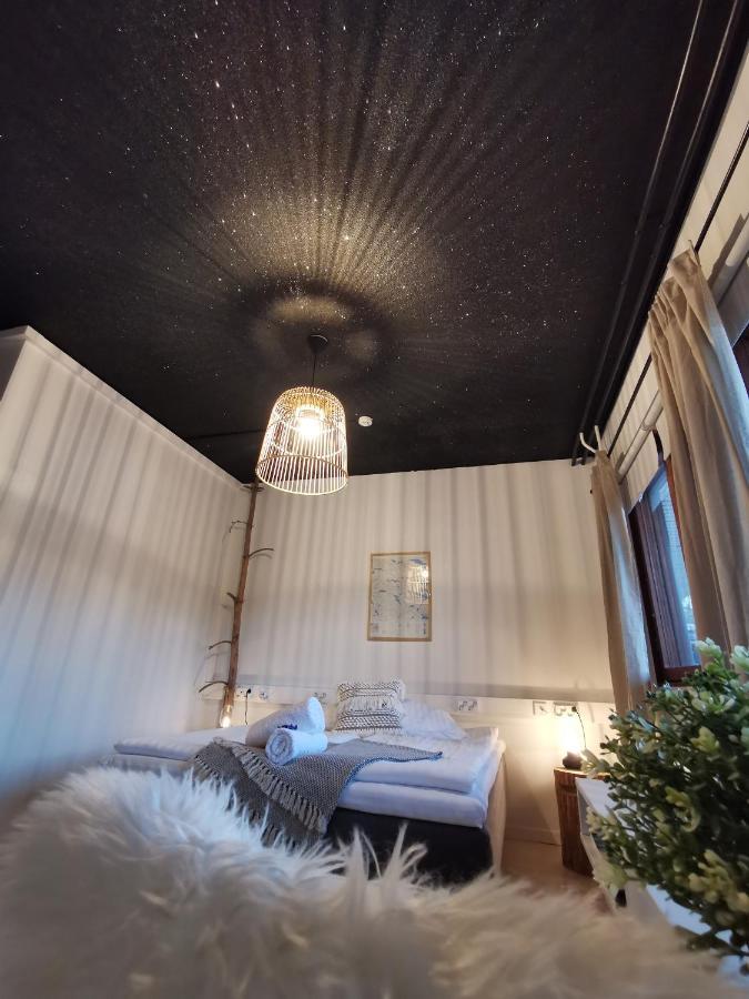Goiglo Hotel & Hostel クーサモ エクステリア 写真